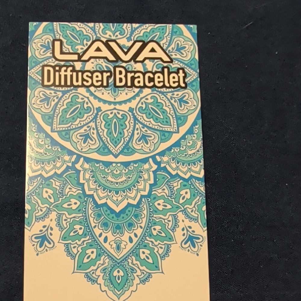 Rose Gold Love & Friendship  Diffuser Bracelet - Picture 6 of 10